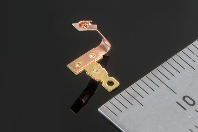 有哪些常見(jiàn)的精密五金沖壓件？